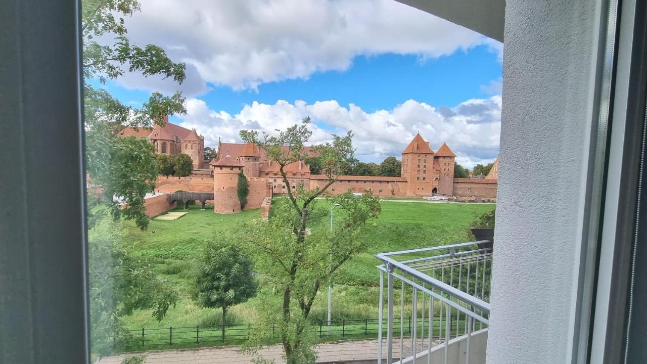 Apartament Okno Na Zamek Malbork Exteriör bild